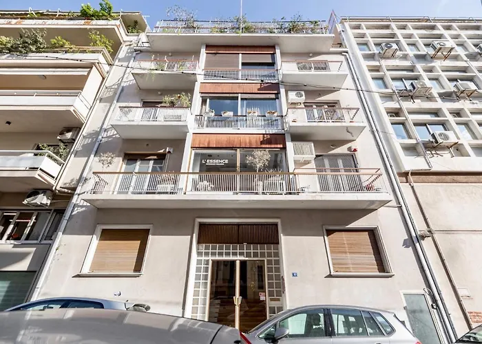 Cozy Apartment In Kolonaki Athens - Sleeps 5